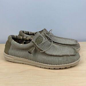 Hey Dude Men’s Size 11.0 Wally Sox Beige Casual Slip On Loafer Shoes
